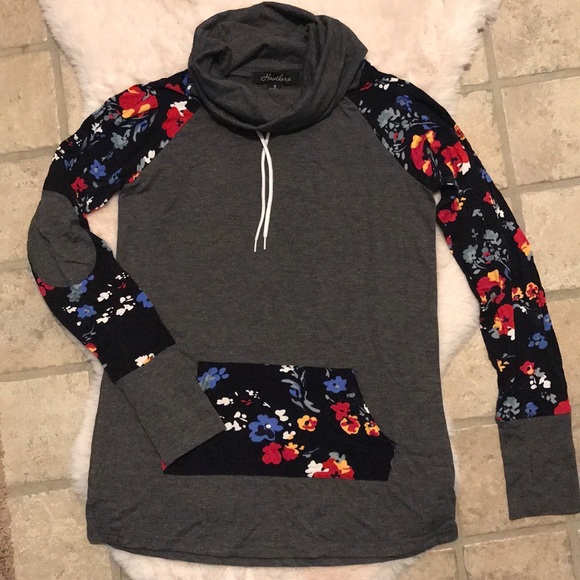 NWOT Hawthorne Collection Floral Funnel Neck Shirt - Picture 4 of 6